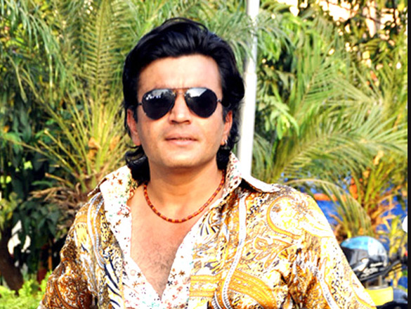 on the sets of dal mein kuch kala hai 20