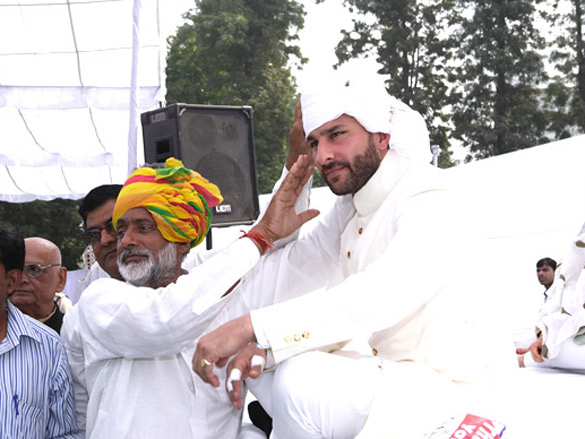 saif crowned as nawab of pataudi 11