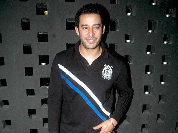 launch party of vijay galanis le monde 17