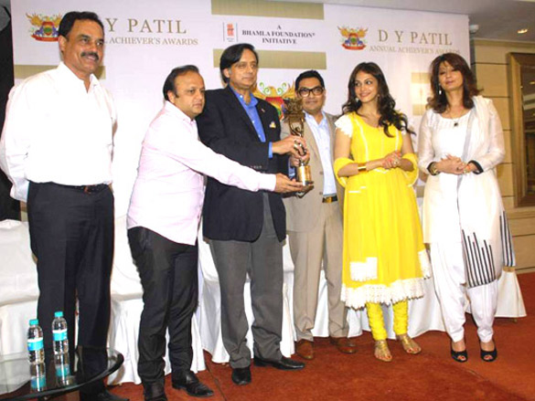 press meet of dy patil annual achievers awards 2