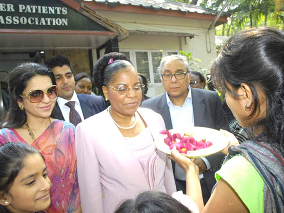 shaina nc with the first lady of mozambique 3