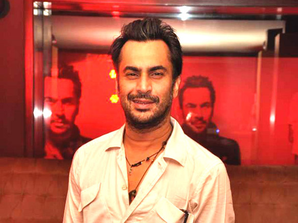aki narulas bash for belvedere red vodka launch 15
