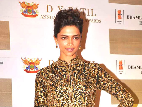 salman and deepika at dy patil annual achievers awards 2