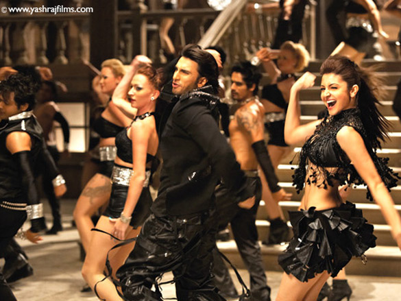 ranveer singhanushka sharma 18