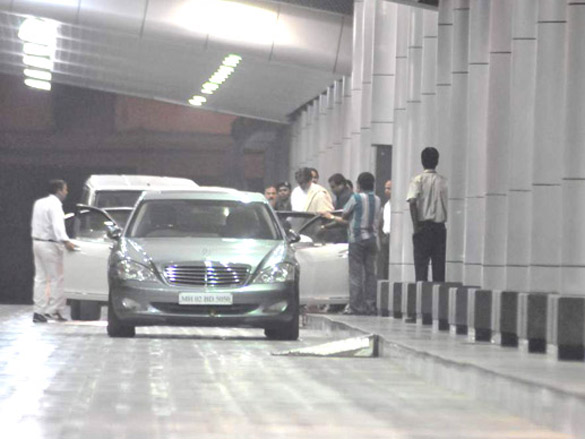 big b visits aishwarya at the hospital 5
