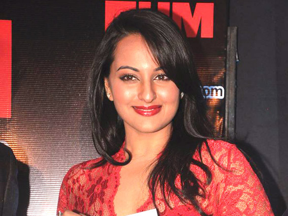 sonakshi sinha at fhm anniversary celebration 4