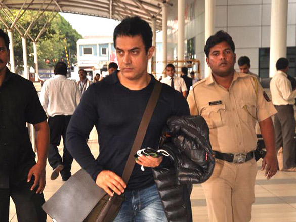 aamir khan snapped in a pensive mode at airport 3