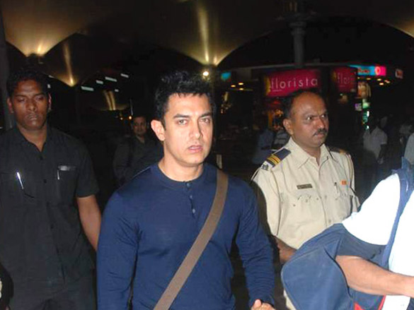 aamir snapped at airport 4