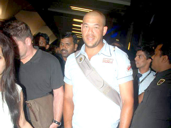 andrew symonds snapped at airport 2