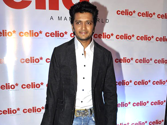 riteish deshmukh at celio store launch in bandra 7