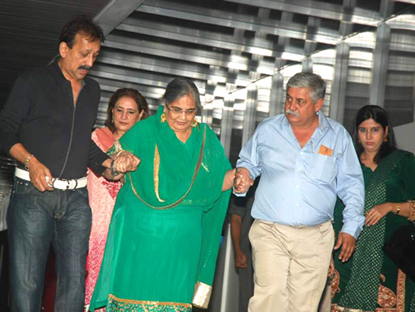 katrina and salman at khan family bash 6