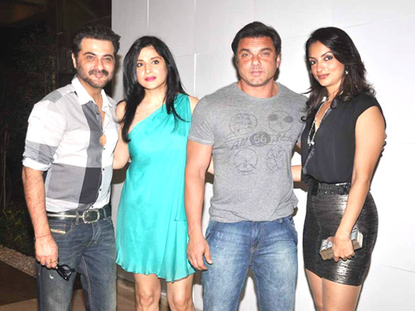 farah khans house warming bash 24