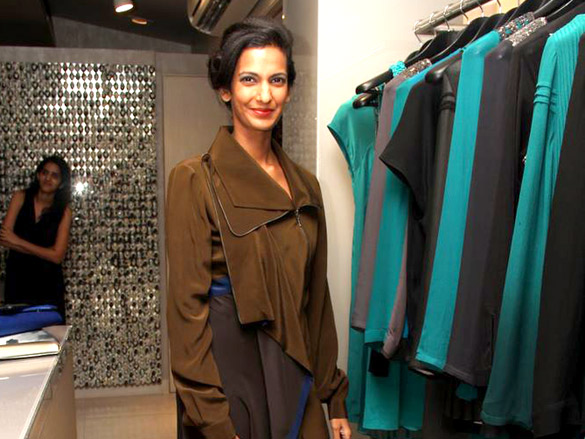 genelia chitrangda and amrita at d7 fashion preview 7
