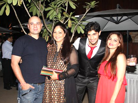 rati agnihotri host bash for son tanuj 3
