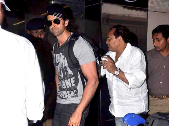 salman and hrithik leave for new years celebration 3
