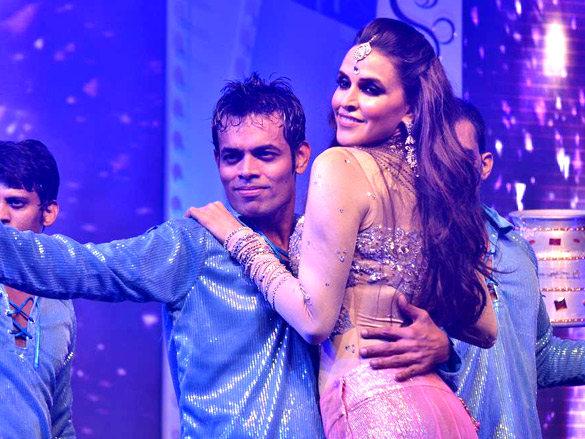 neha and jacqueline perform for new year 2012 at sahara star seduction 8