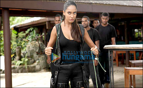 Lisa Haydon’s character in Santa Banta is inspired by Lara Croft