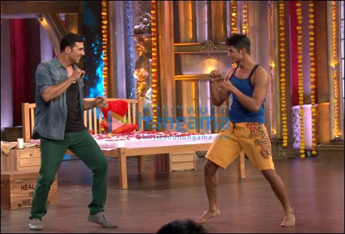 When Akshay met his idol Akshay Kumar