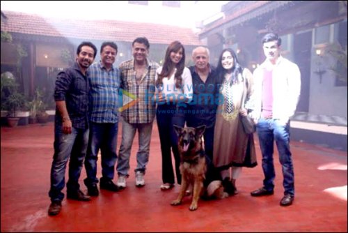 Mahesh Bhatt’s surprise visit on the sets of Alone Mahesh Bhatt’s surprise visit on the sets of Alone
