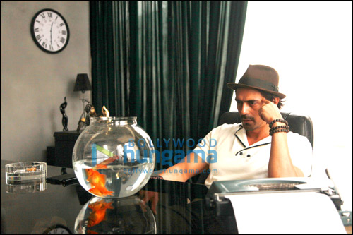 Check out: Arjun Rampal shooting for Roy