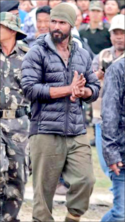 Check out: Shahid Kapoor’s bearded look for Rangoon
