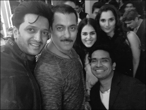 check out celebs bring in salman khans 50th birthday in a lavish way 10