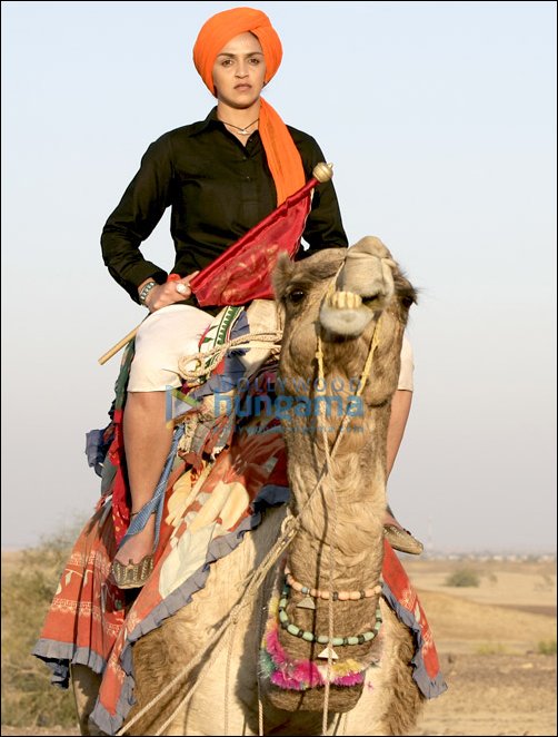 Esha Deol participates in camel race for her film Tell Me Oh Khuda