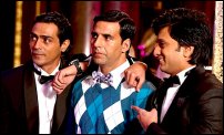 Akshay’s situation in Housefull has uncanny resemblance to Shoaib-Sania affair