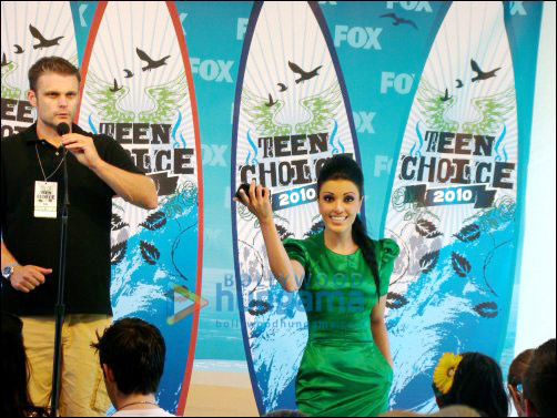 Koena Mitra at Hollywood Teen Choice Awards 2010