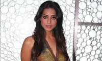 When producer asked Mahie Gill to wear short skirts