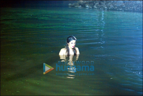 Check out: Sunny shoots in snake filled lake for Ragini MMS 2