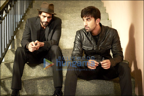 Check out: Arjun Rampal and Ranbir Kapoor’s look in Roy
