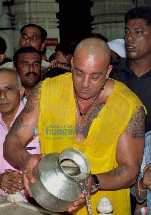 Check Out: Sanjay Dutt in his new and deadly look at the Somnath temple