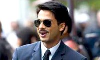 Why Shahid sports clean shaven look in Mausam Why Shahid sports clean shaven look in Mausam