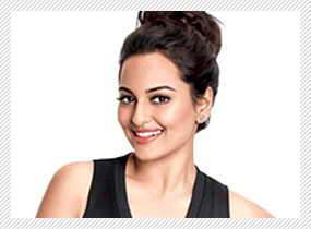 “Akshay has to just pick the phone and call me for a film” – Sonakshi