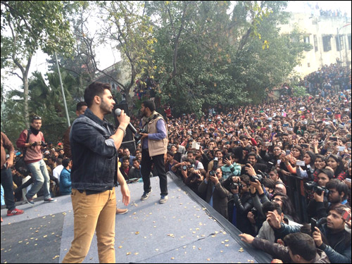 Check out: Varun Dhawan creates mass frenzy in Delhi