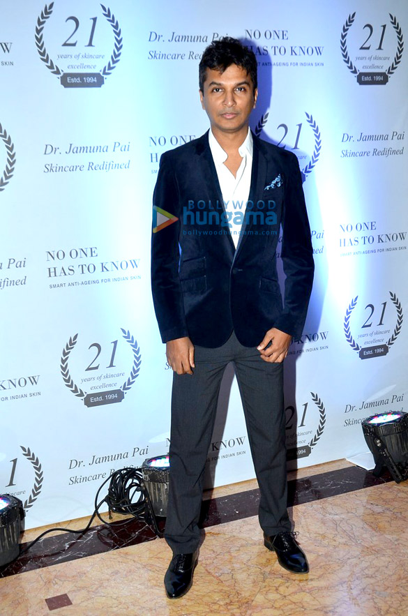 celebs grace the launch of the book no one has to know 10