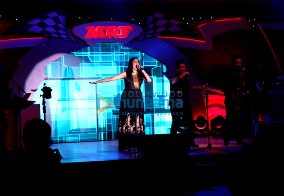 sona mohapatra performs for the international f1 team 10
