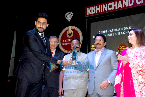 kareena kapoor khan abhishek bachchan grace k c diamond league awards 4
