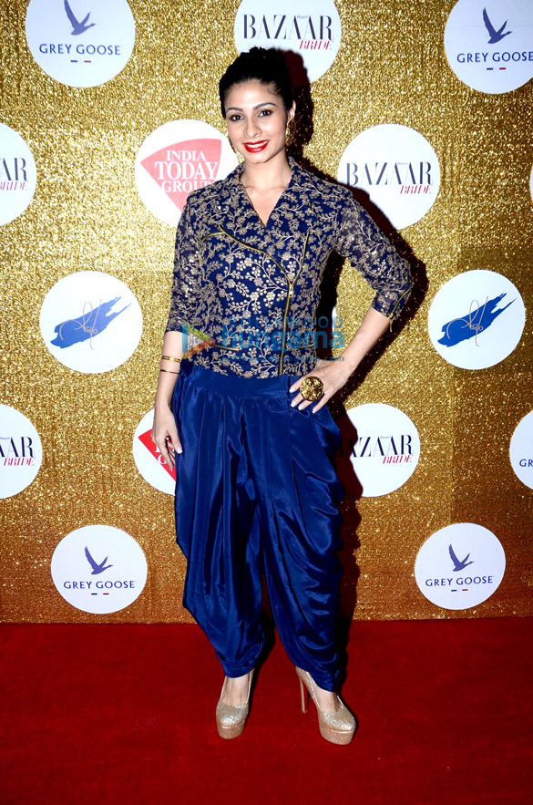 esha gupta at harpers bazaar bride anniversary bash 3
