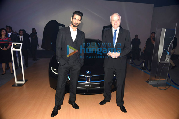 sonakshi sinha kangna ranaut shahid kapoor sachin tendulkar at the bmws i8 launch in mumbai 4