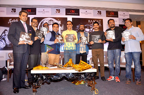 farhan akhtar vidhu vinod chopra at guru dutts screenplays book launch 2