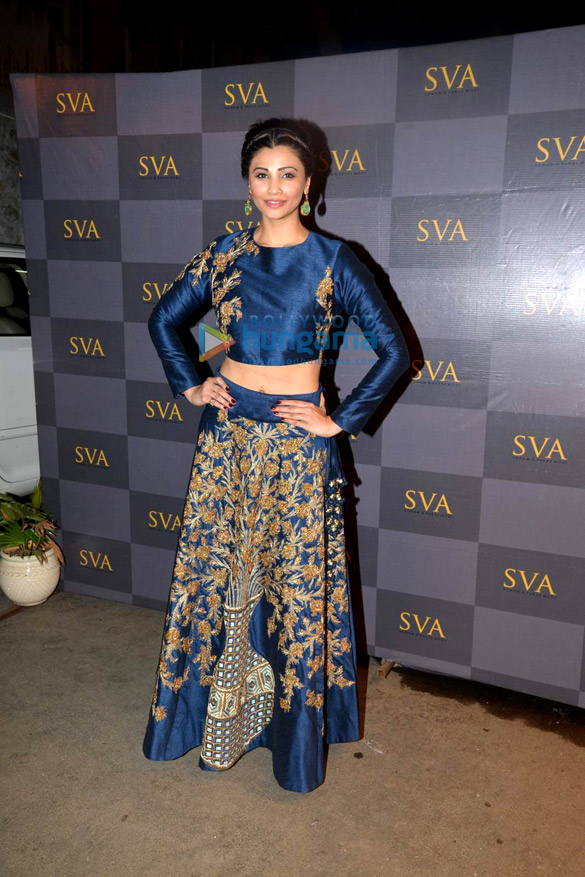 kajal aggarwal karishma tanna daisy shah at sva store 4