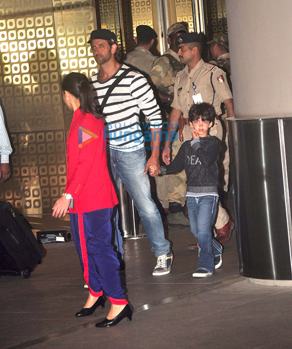 hrithik roshan returns from maldives 2
