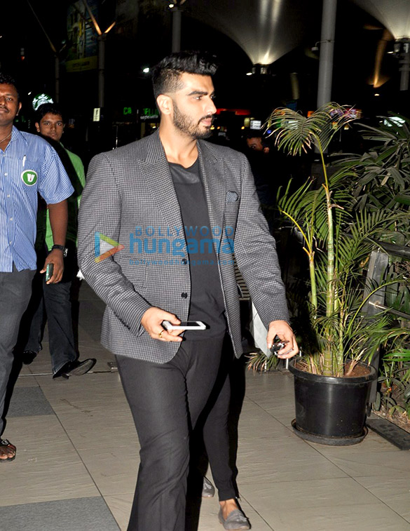arjun kapoor snapped at the airport 5