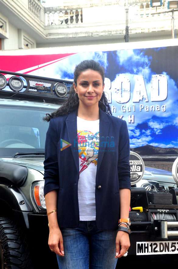 launch of mahindra discoverys off road with gul panag ladakh 5