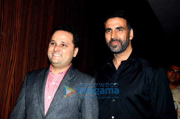 akshay kumar unveils amish tripathis book scion of ikshvaku 7