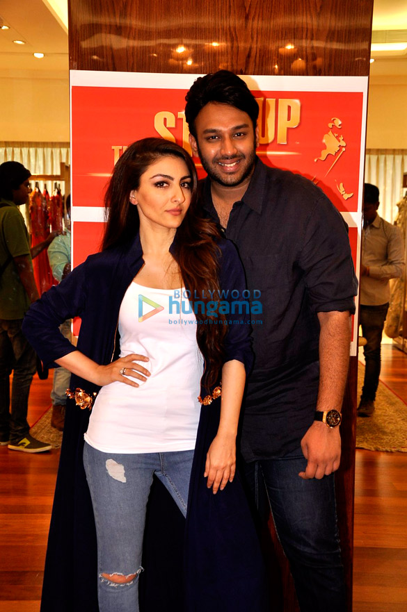 soha ali khan and nikhil thampi at johnnie walkers the step up event 5