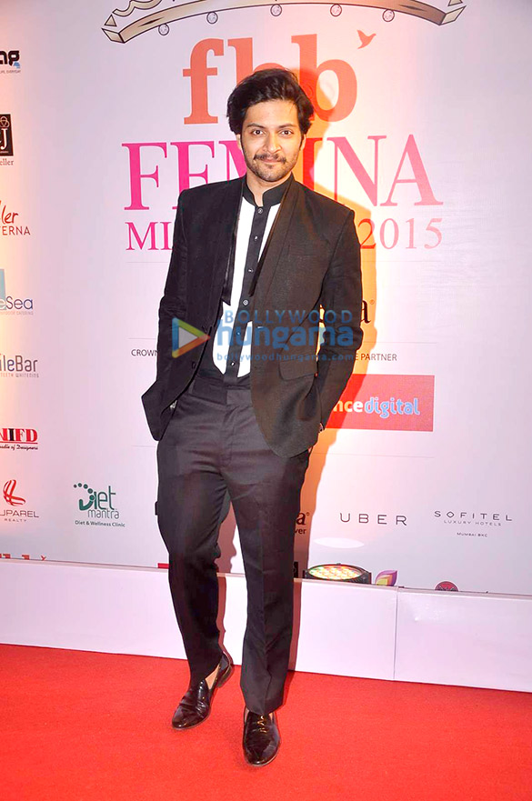 celebs grace the grand finale of fbb femina miss india 2015 11