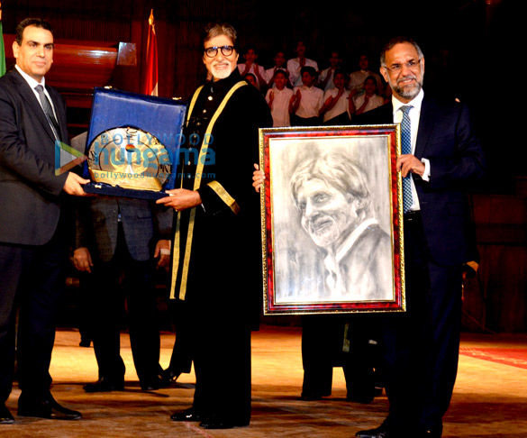 amitabh bachchan receives honorary doctorate by academy of arts 2